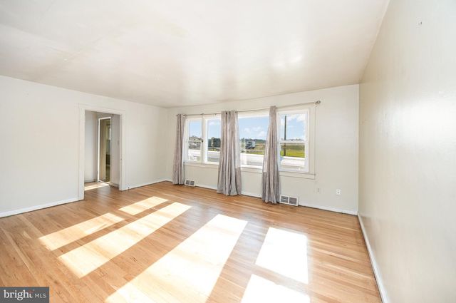 735 W MAIN ST, Annville, PA 17003