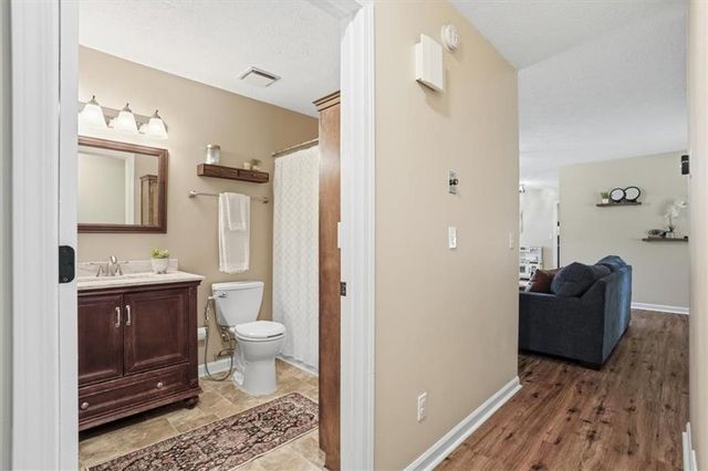 271 Deidra Drive SE, Mableton, GA 30126