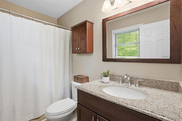 271 Deidra Drive SE, Mableton, GA 30126
