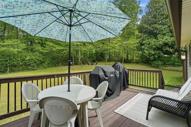271 Deidra Drive SE, Mableton, GA 30126