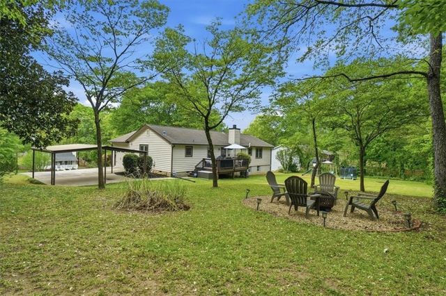 271 Deidra Drive SE, Mableton, GA 30126