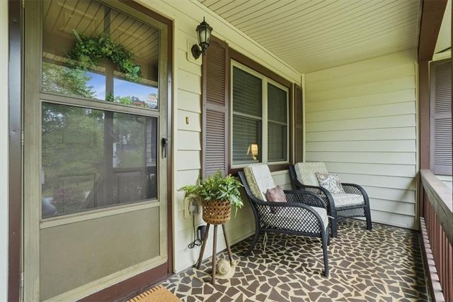 271 Deidra Drive SE, Mableton, GA 30126
