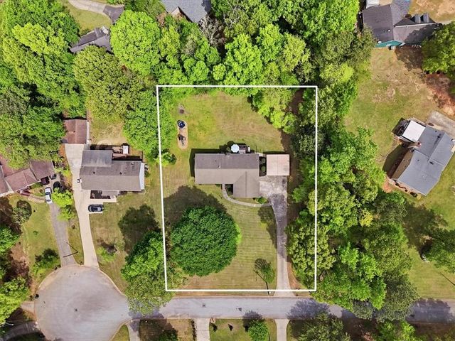271 Deidra Drive SE, Mableton, GA 30126