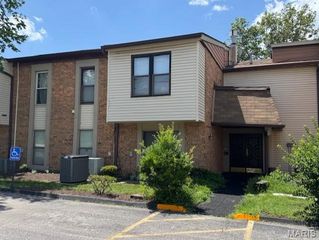 1279 Guelbreth Lane 210, St Louis, MO 63146