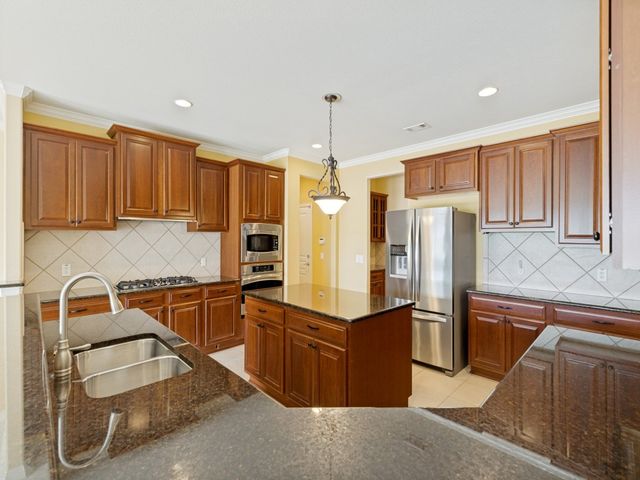1457 Harbor Springs Drive, Frisco, TX 75036