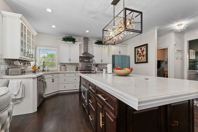 39598 Orchard Bluff Lane, Wadsworth, IL 60083