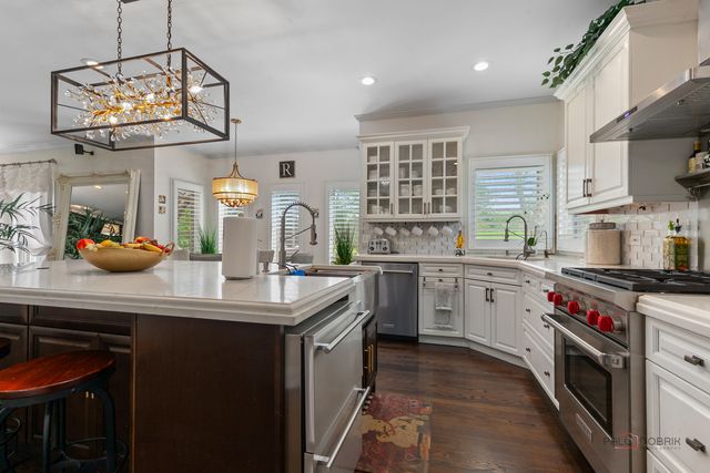 39598 Orchard Bluff Lane, Wadsworth, IL 60083