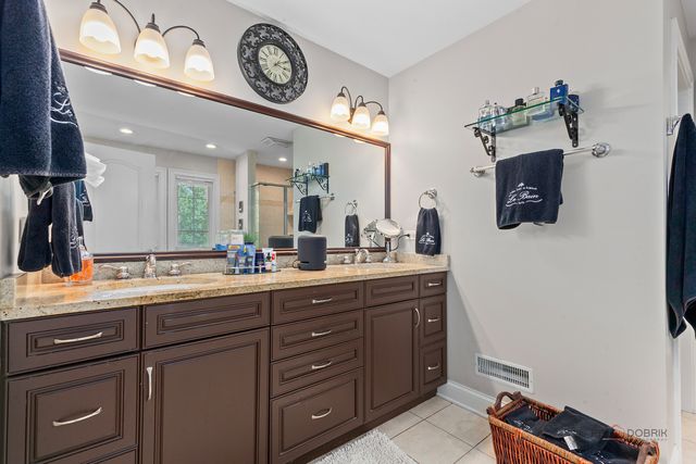 39598 Orchard Bluff Lane, Wadsworth, IL 60083