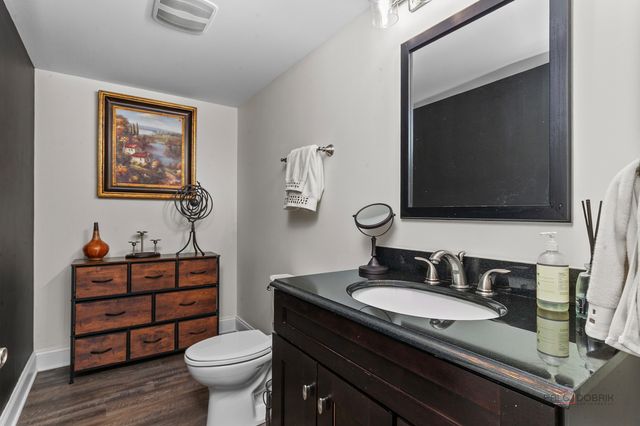 39598 Orchard Bluff Lane, Wadsworth, IL 60083