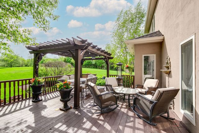 39598 Orchard Bluff Lane, Wadsworth, IL 60083