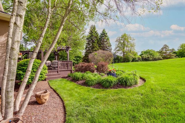 39598 Orchard Bluff Lane, Wadsworth, IL 60083