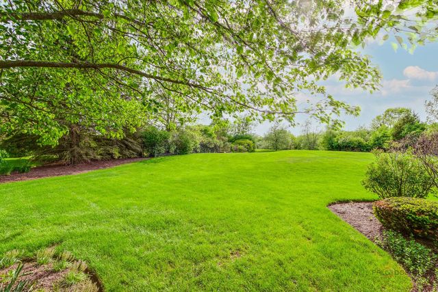 39598 Orchard Bluff Lane, Wadsworth, IL 60083