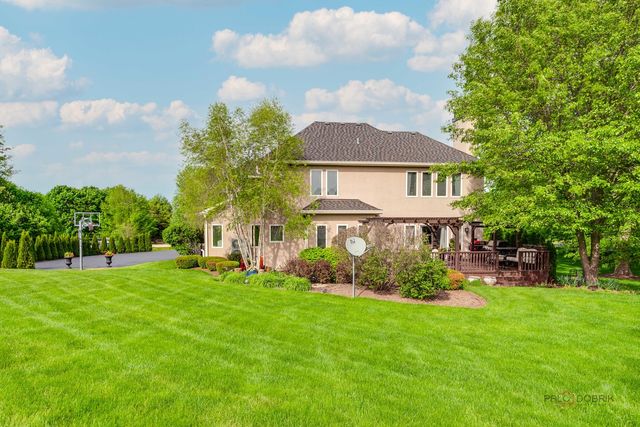 39598 Orchard Bluff Lane, Wadsworth, IL 60083