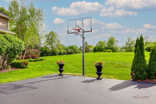 39598 Orchard Bluff Lane, Wadsworth, IL 60083