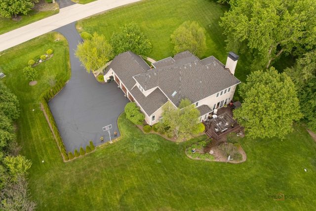 39598 Orchard Bluff Lane, Wadsworth, IL 60083