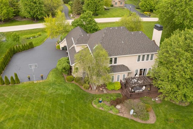 39598 Orchard Bluff Lane, Wadsworth, IL 60083