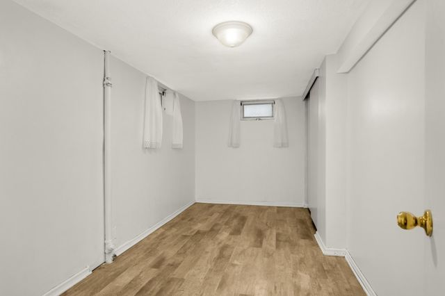 2112 Hawthorne Avenue E, Saint Paul, MN 55119