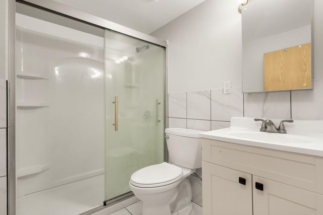 2112 Hawthorne Avenue E, Saint Paul, MN 55119