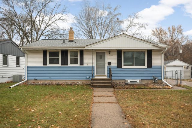 2112 Hawthorne Avenue E, Saint Paul, MN 55119