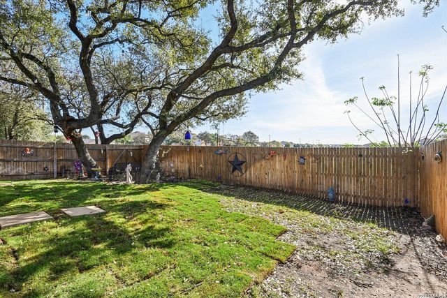 8814 White Crown, San Antonio, TX 78254