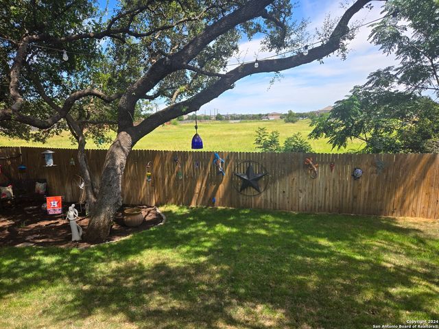 8814 White Crown, San Antonio, TX 78254