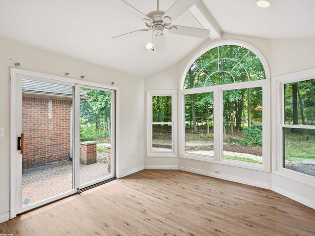 3436 Vardon Drive, Rochester Hills, MI 48307