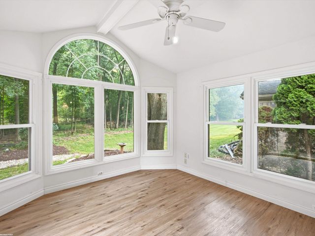 3436 Vardon Drive, Rochester Hills, MI 48307