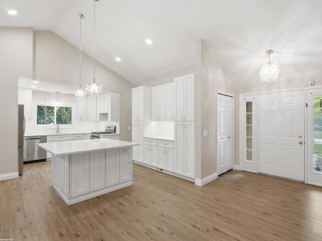 3436 Vardon Drive, Rochester Hills, MI 48307