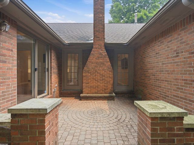 3436 Vardon Drive, Rochester Hills, MI 48307