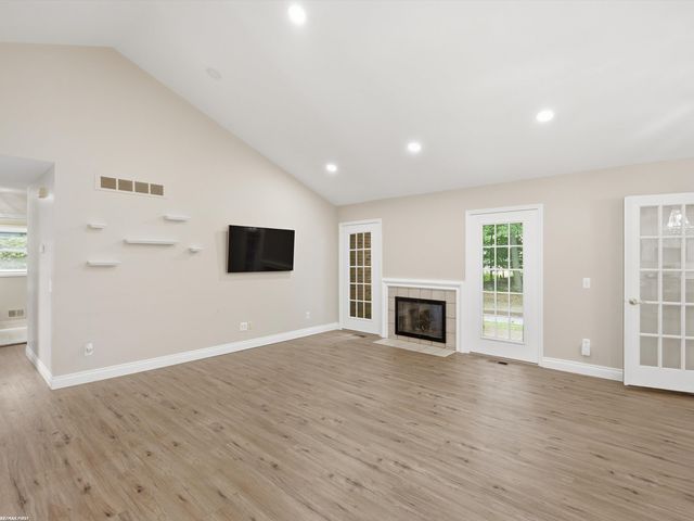 3436 Vardon Drive, Rochester Hills, MI 48307