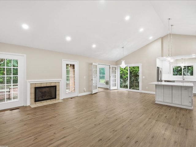 3436 Vardon Drive, Rochester Hills, MI 48307