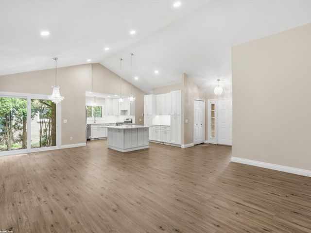3436 Vardon Drive, Rochester Hills, MI 48307