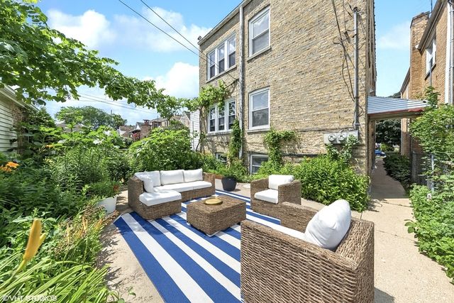 5929 N Merrimac Avenue, Chicago, IL 60646