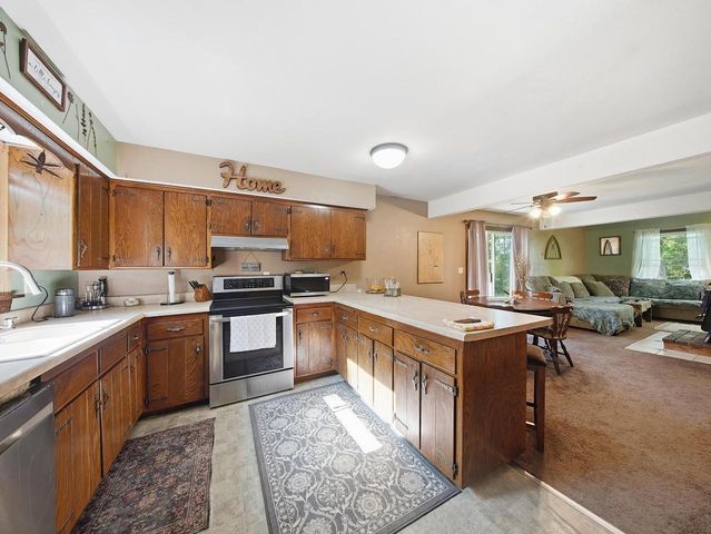 8311 Fox River ROAD, Waterford, WI 53185