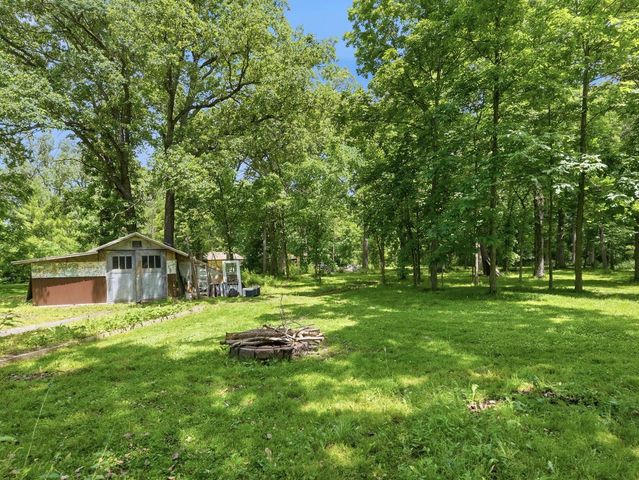 8311 Fox River ROAD, Waterford, WI 53185