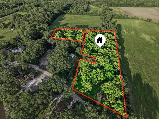 8311 Fox River ROAD, Waterford, WI 53185