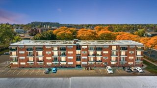 2915 W 13 Mile Road 407, Royal Oak, MI 48073