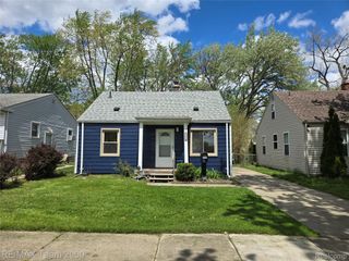 24684 LEHIGH Street, Dearborn Heights, MI 48125