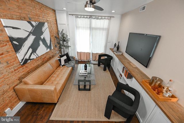 1809 DICKINSON ST, Philadelphia, PA 19146