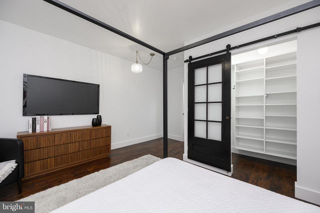 1809 DICKINSON ST, Philadelphia, PA 19146