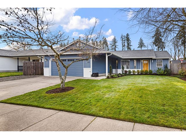 4973 FORSYTHIA St, Springfield, OR 97478