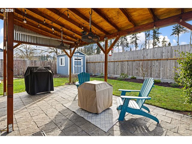 4973 FORSYTHIA St, Springfield, OR 97478