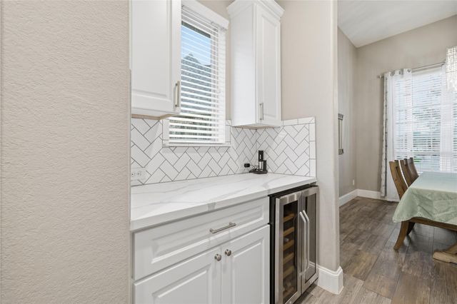 720 Mayhill Ridge Lane, League City, TX 77573