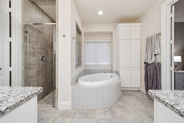 720 Mayhill Ridge Lane, League City, TX 77573