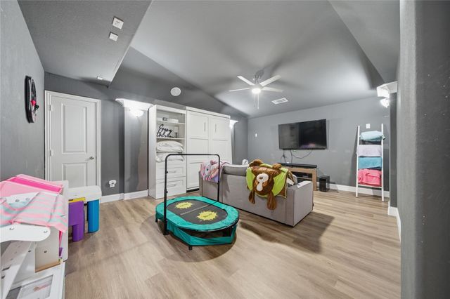 720 Mayhill Ridge Lane, League City, TX 77573