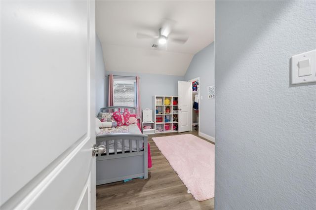 720 Mayhill Ridge Lane, League City, TX 77573