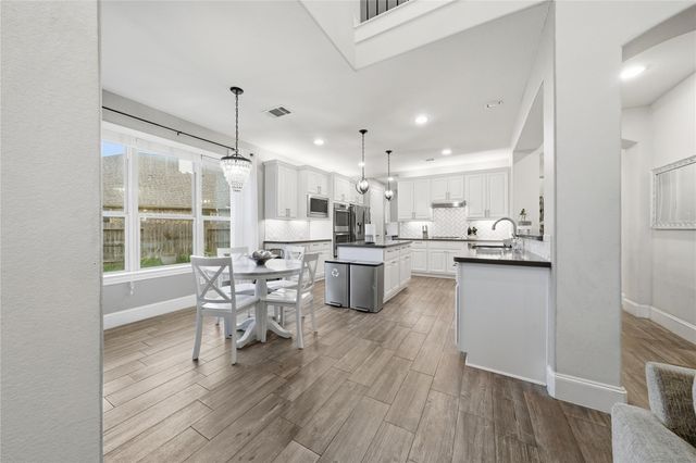 720 Mayhill Ridge Lane, League City, TX 77573