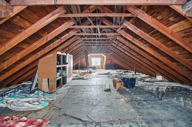 3024 N LONG Avenue, Chicago, IL 60641