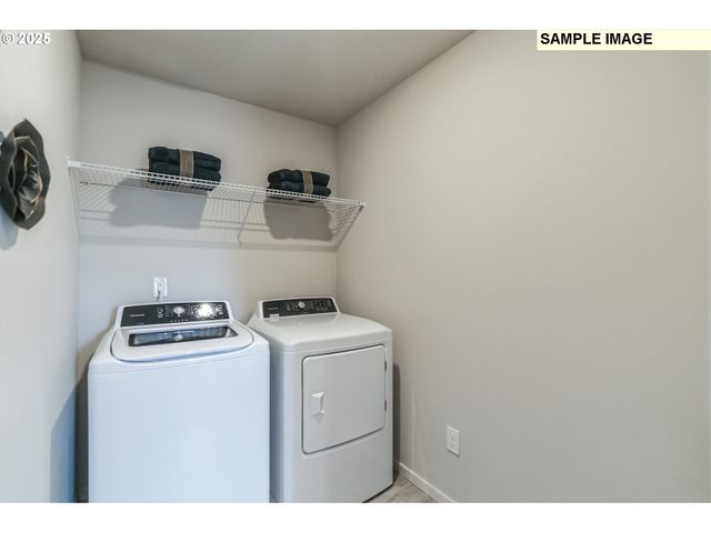 674 Merriott Ln, Woodburn, OR 97071