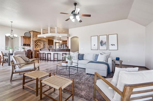 11800 Pamalos Trail, Oklahoma City, OK 73173